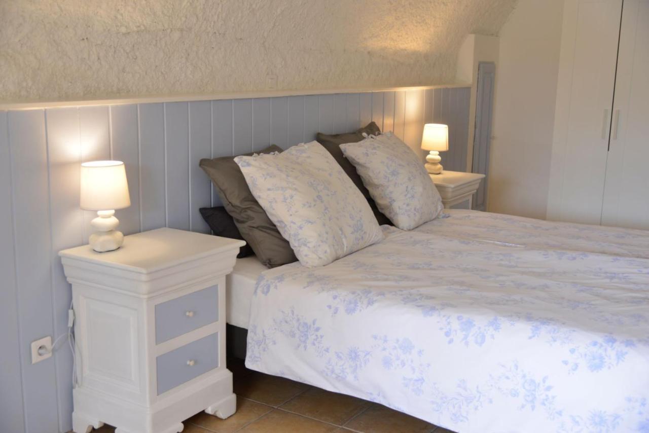 Au Grand Bonheur Bed & Breakfast Besseges Exterior photo